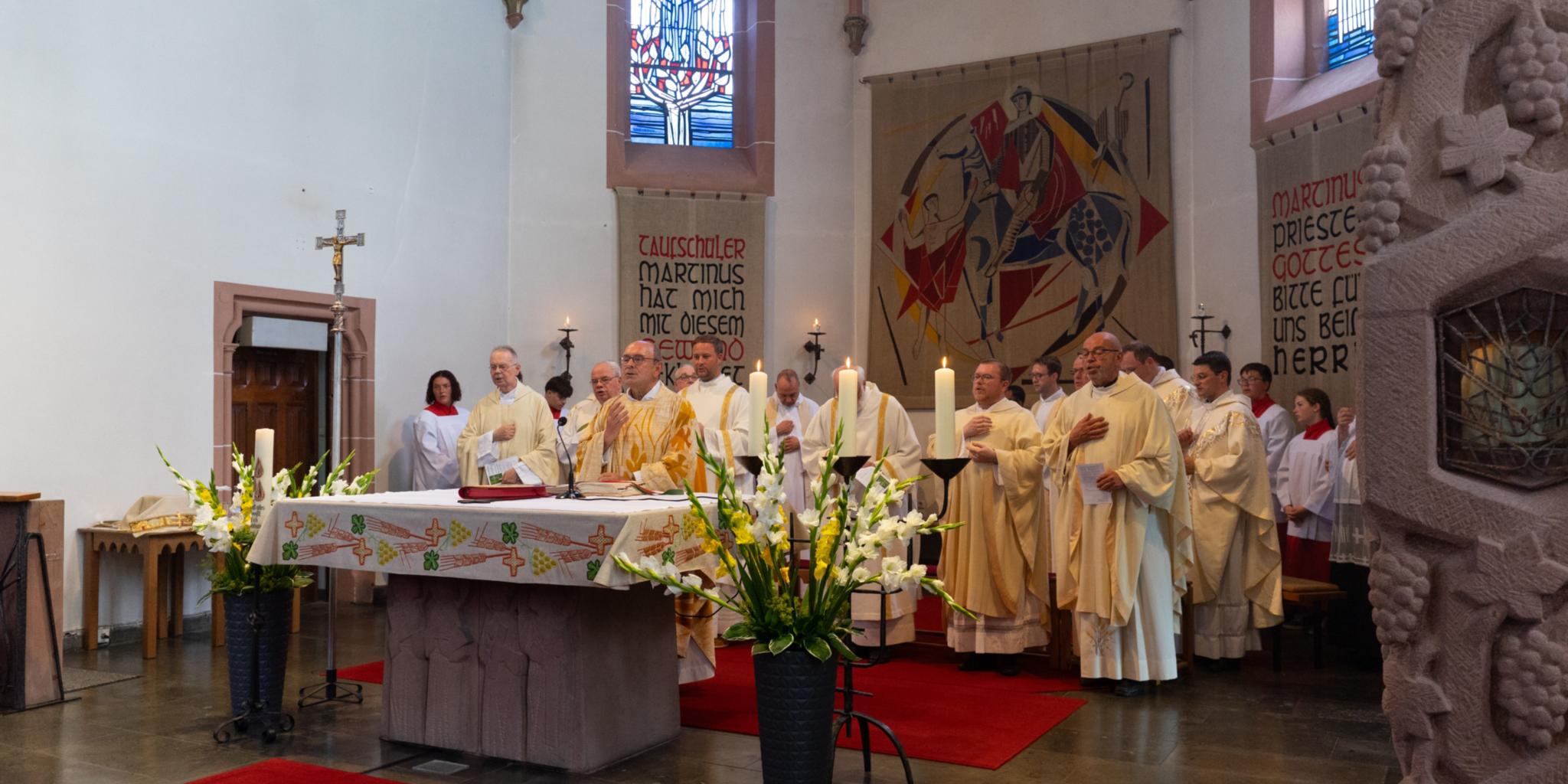 Verabschiedung und Priesterjubiläum Pfr. Klaus Feid (c) Pastoraler Raum Saarburg Verabschiedung und Priesterjubiläum Pfr. Klaus Feid