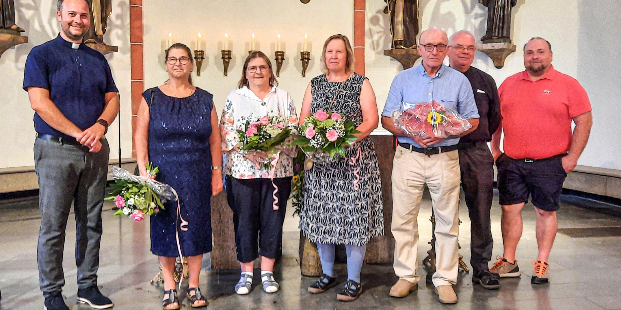 Dienstjubilare und Abschied Mitarbeiter/innen PastR Saarburg (c) Pastoraler Raum Saarburg Dienstjubilare und Abschied Mitarbeiter/innen PastR Saarburg
